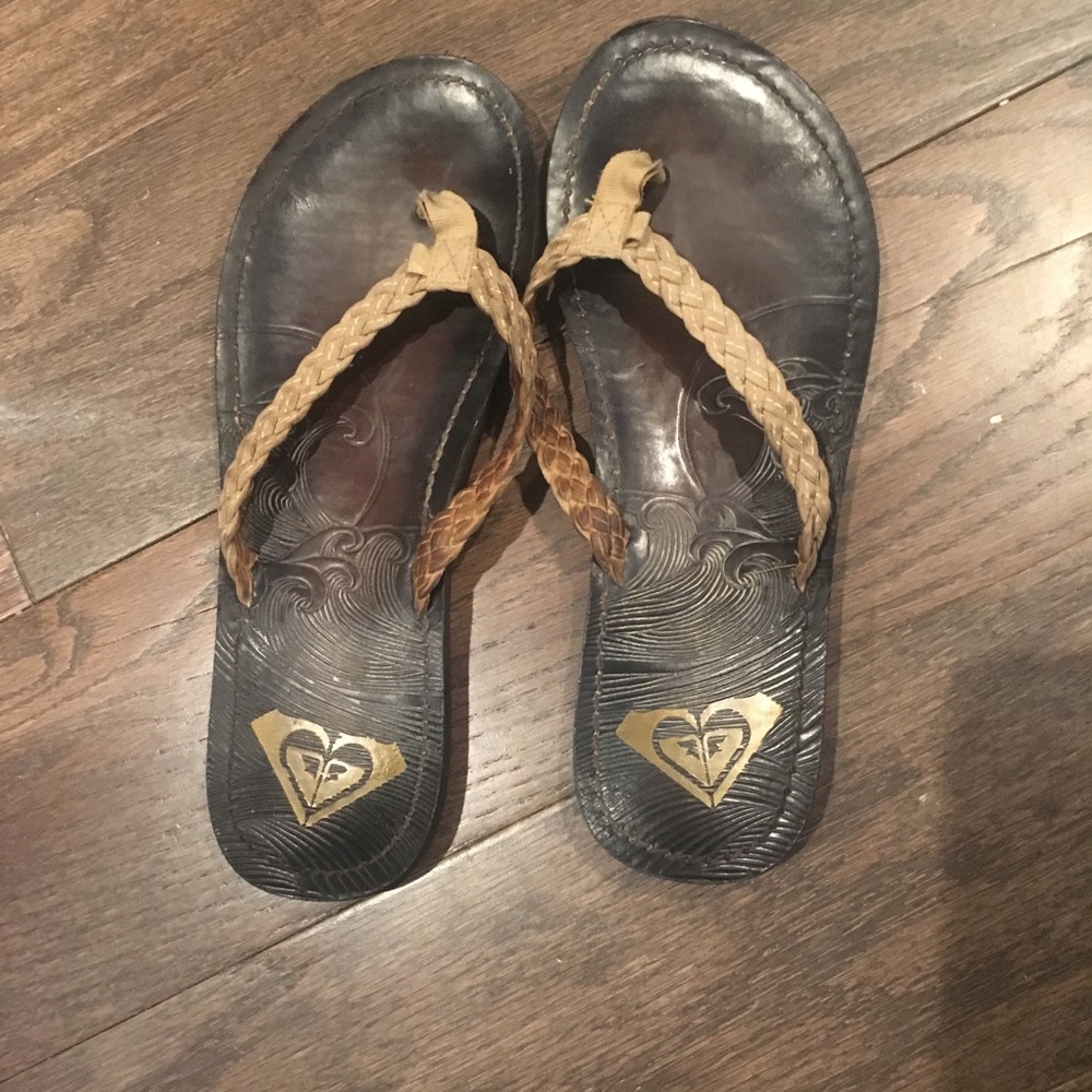 Roxy flip flops